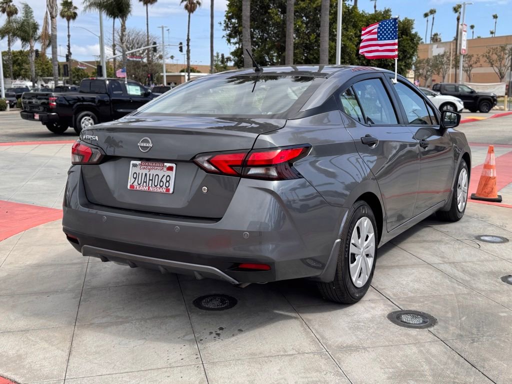 Used 2025 Nissan Versa S FWD image 8