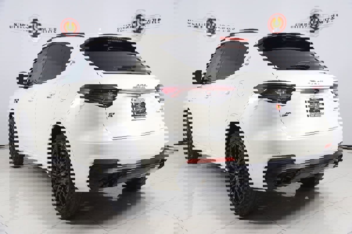 Used 2021 Maserati Levante S image 4