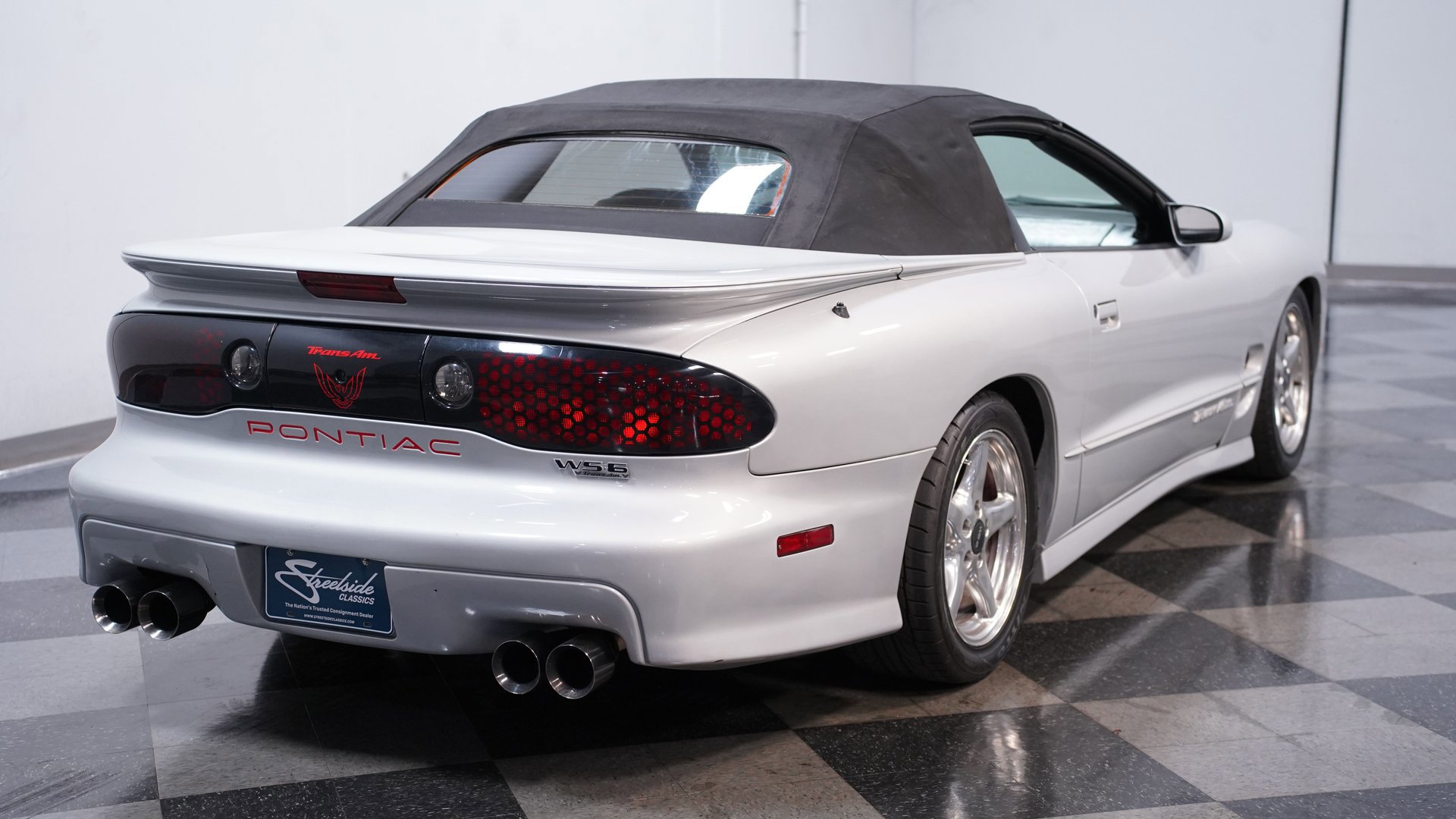 Used 2000 Pontiac Firebird Trans Am RWD image 11