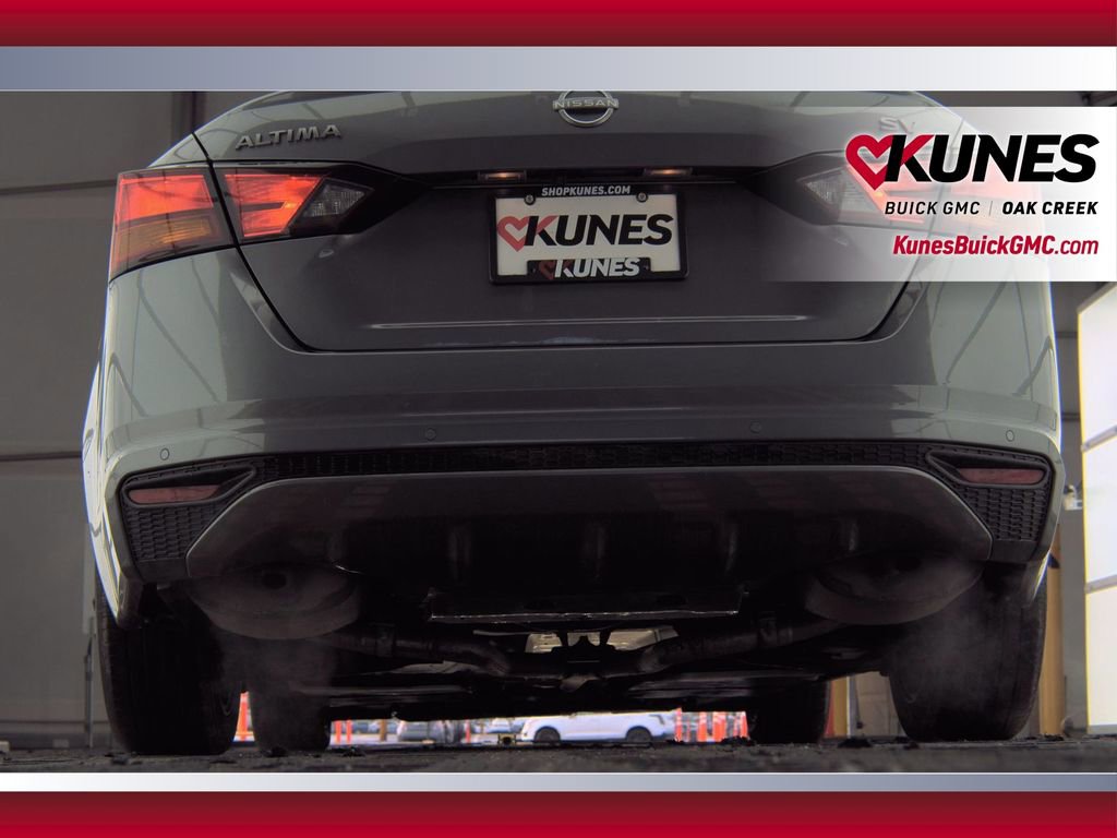 Used 2024 Nissan Altima 2.5 SV image 8