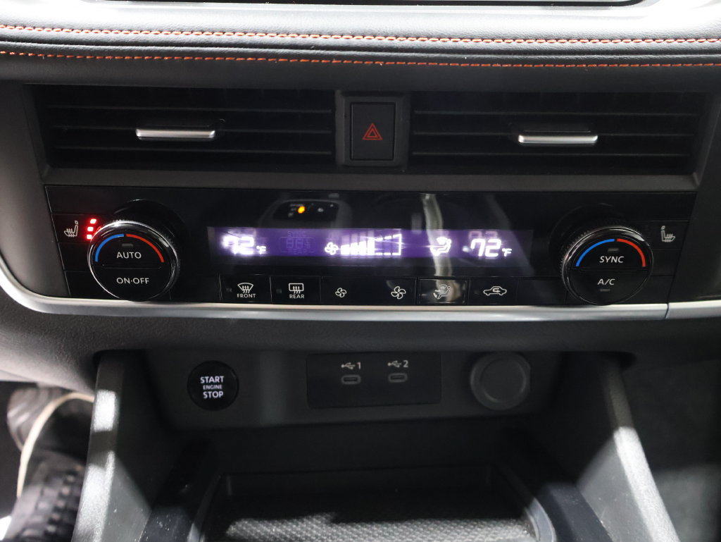 Used 2025 Nissan Rogue SV AWD/4WD image 33