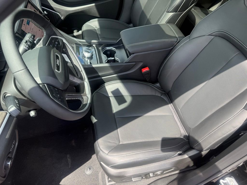 New 2026 Jeep Grand Cherokee L Limited AWD/4WD image 16