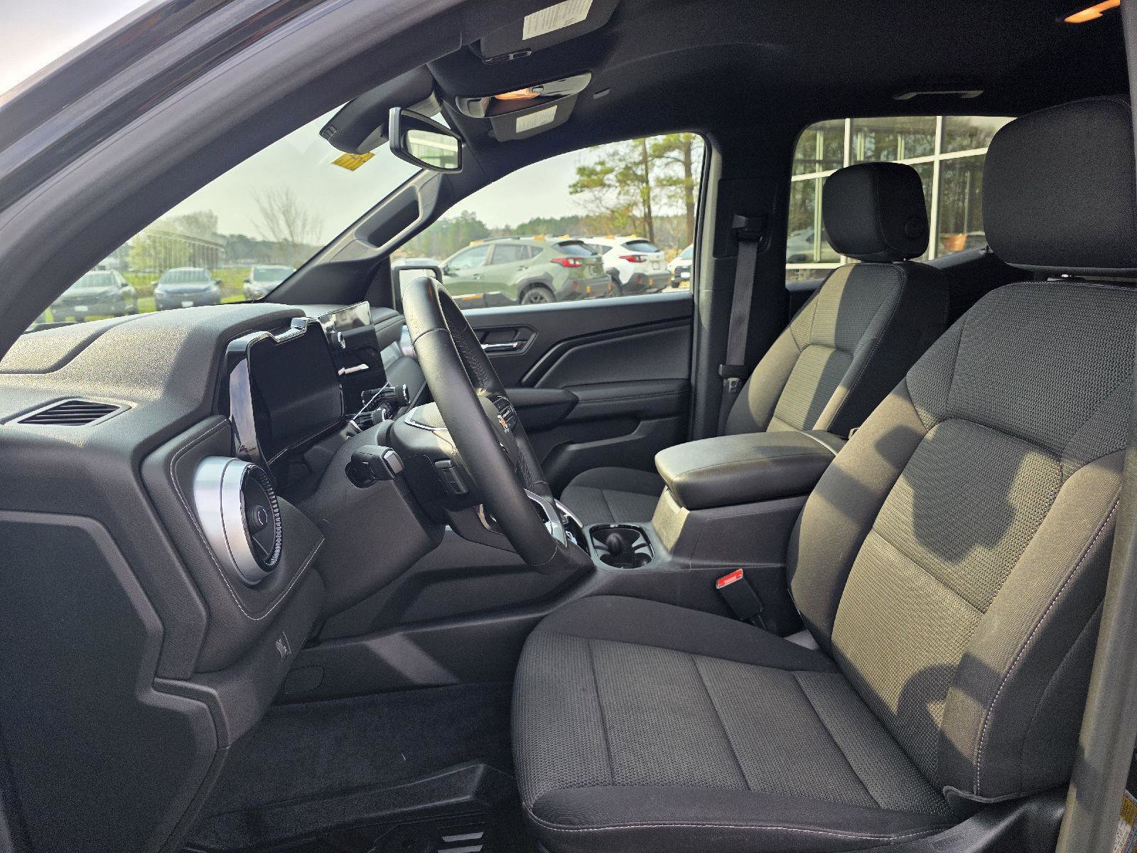 Used 2023 Chevrolet Colorado LT w/ LT Convenience Package II image 10