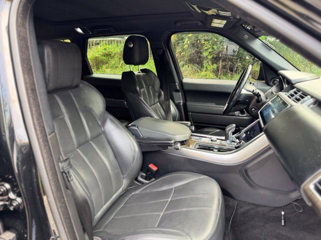 Used 2014 Land Rover Range Rover Sport HSE AWD/4WD image 20