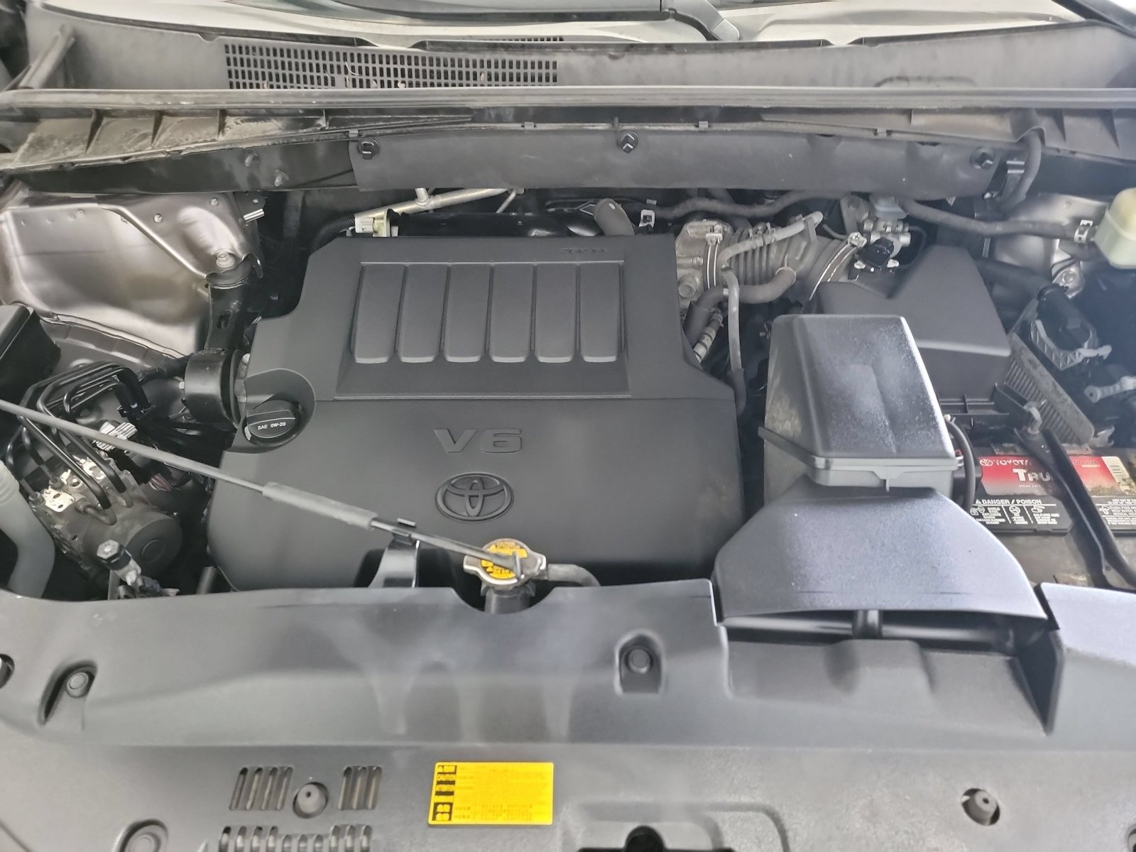 Used 2015 Toyota Highlander XLE FWD image 25
