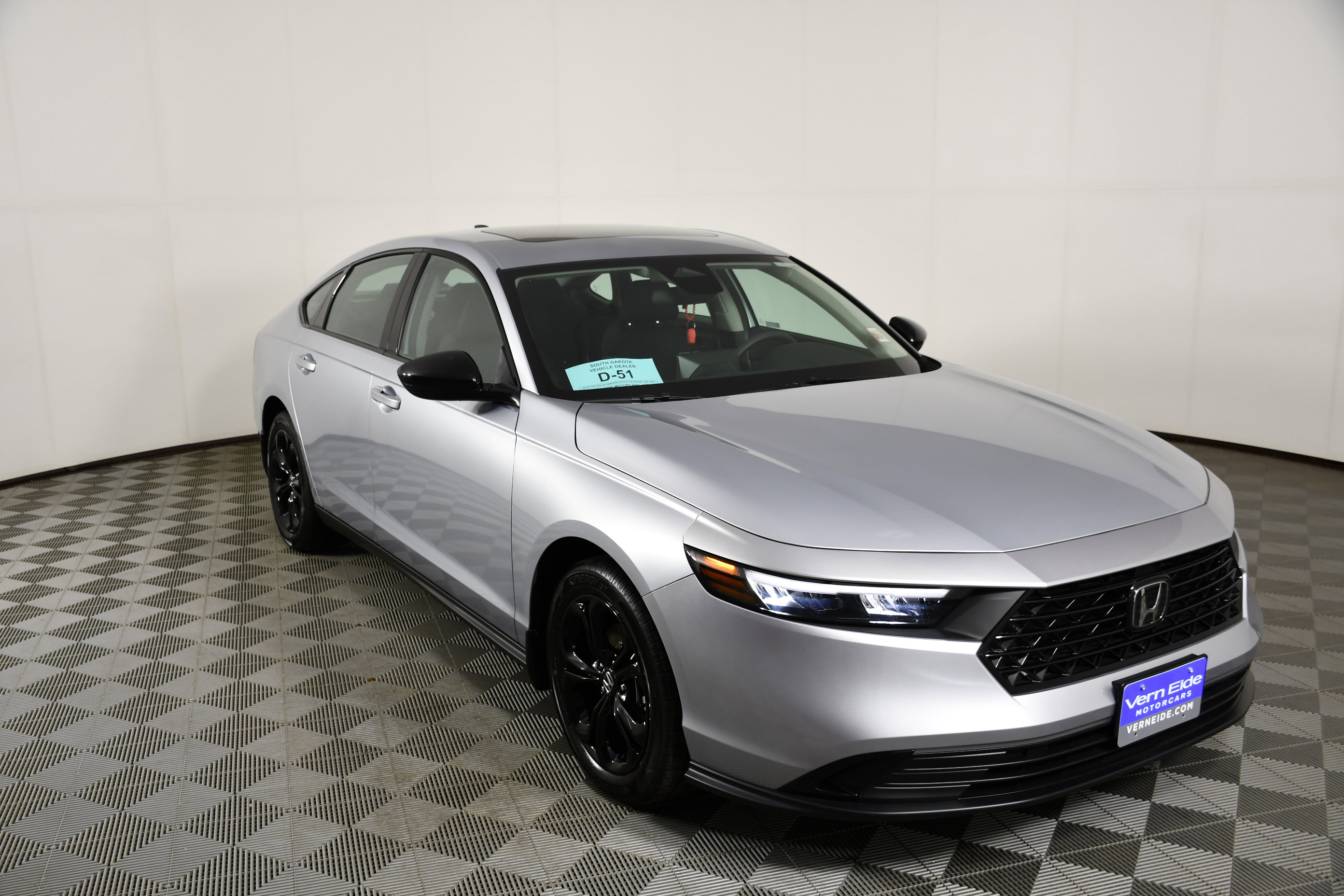 Certified 2025 Honda Accord SE image 3