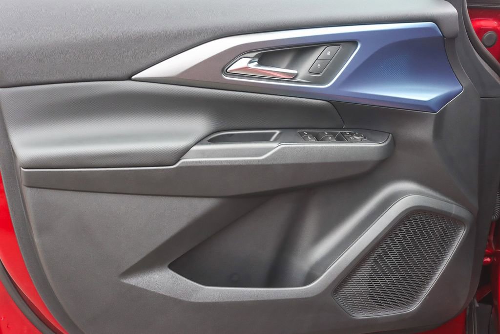 New 2026 Chevrolet Equinox EV LT image 19