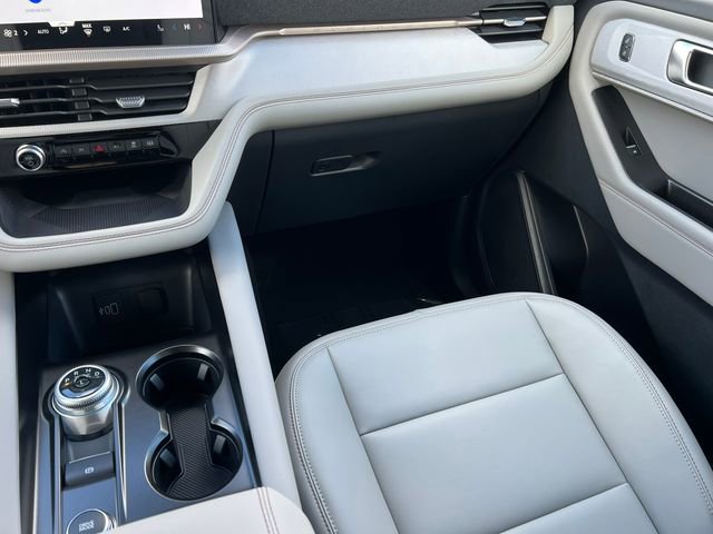 New 2026 Ford Explorer Active image 30