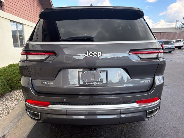 Used 2023 Jeep Grand Cherokee L Summit w/ Luxury Tech Group V AWD/4WD image 10