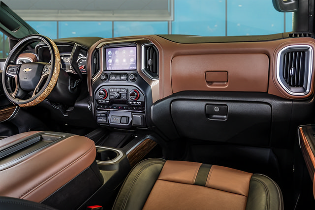Used 2021 Chevrolet Silverado 3500 High Country w/ Z71 Off-Road Package AWD/4WD image 12
