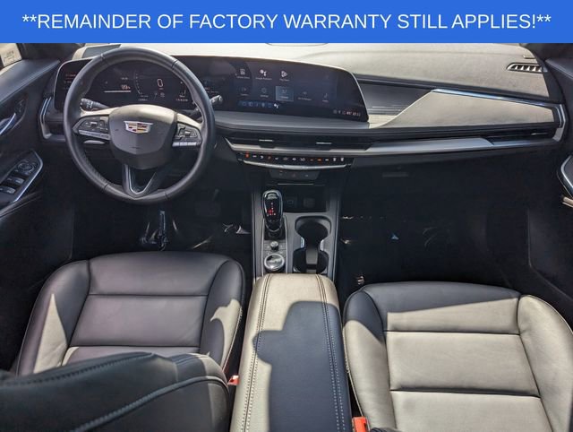 Used 2025 Cadillac XT4 Premium Luxury image 12