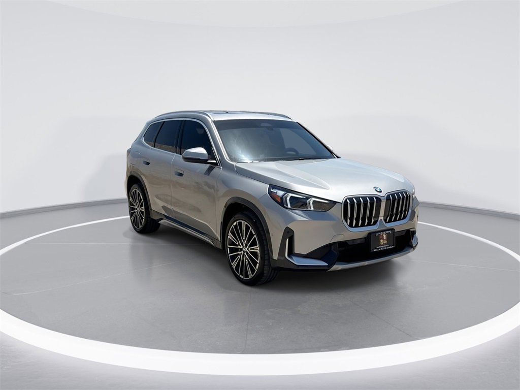 Used 2025 BMW X1 xDrive28i w/ Convenience Package image 2