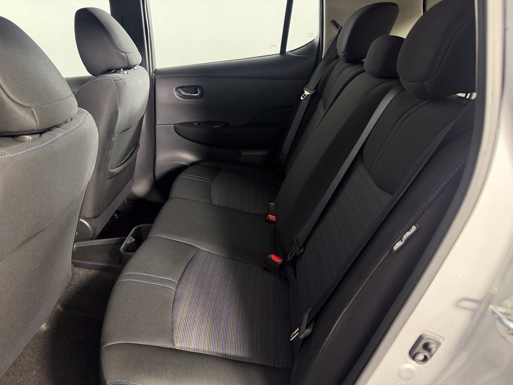 Used 2025 Nissan Leaf S FWD image 16