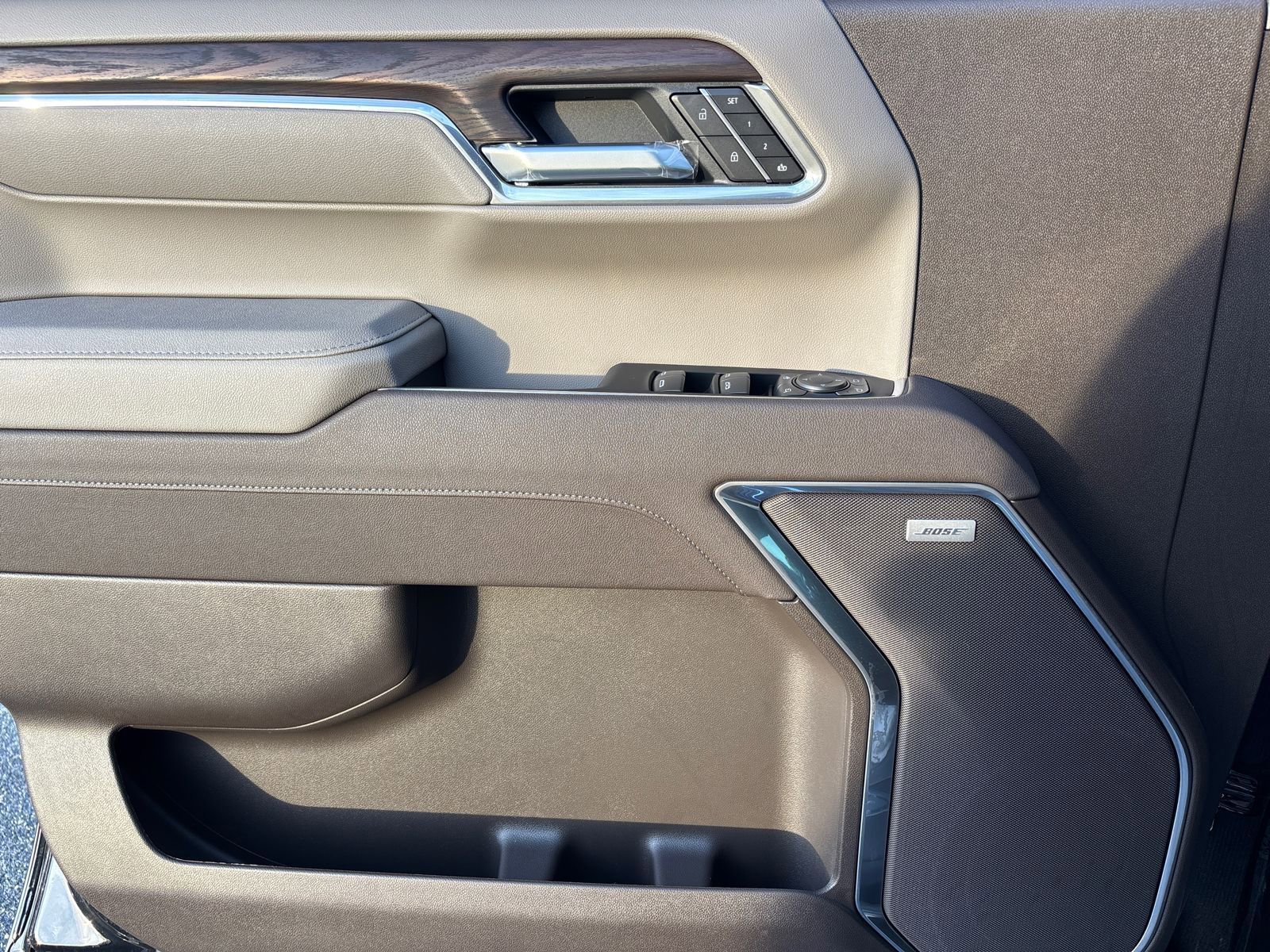 New 2026 GMC Sierra 1500 SLT w/ SLT Premium Plus Package image 21