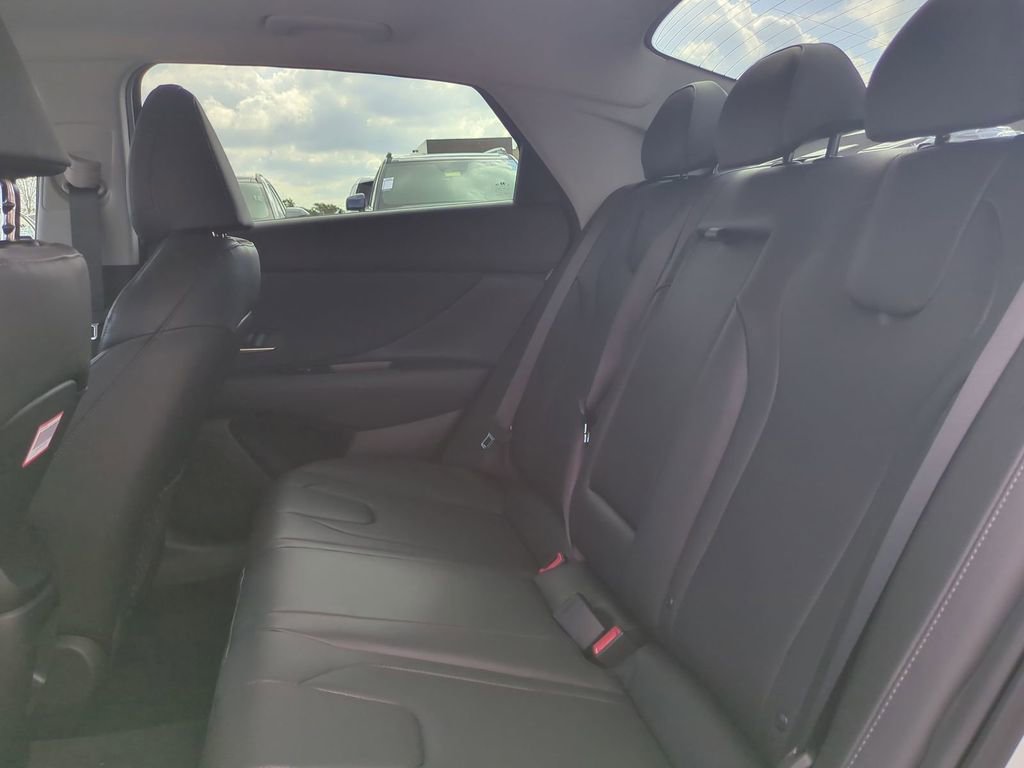 New 2026 Hyundai Elantra Limited FWD image 14