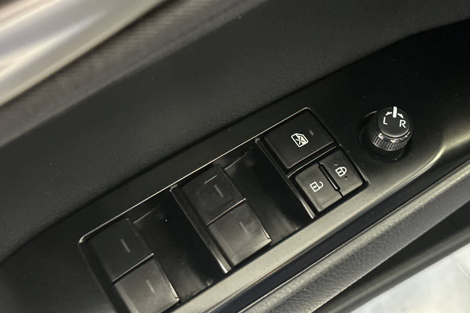 Used 2025 Toyota Camry LE FWD image 14