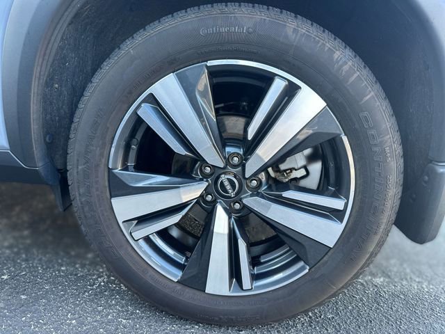 Used 2023 Nissan Rogue SL w/ SL Premium Package image 10