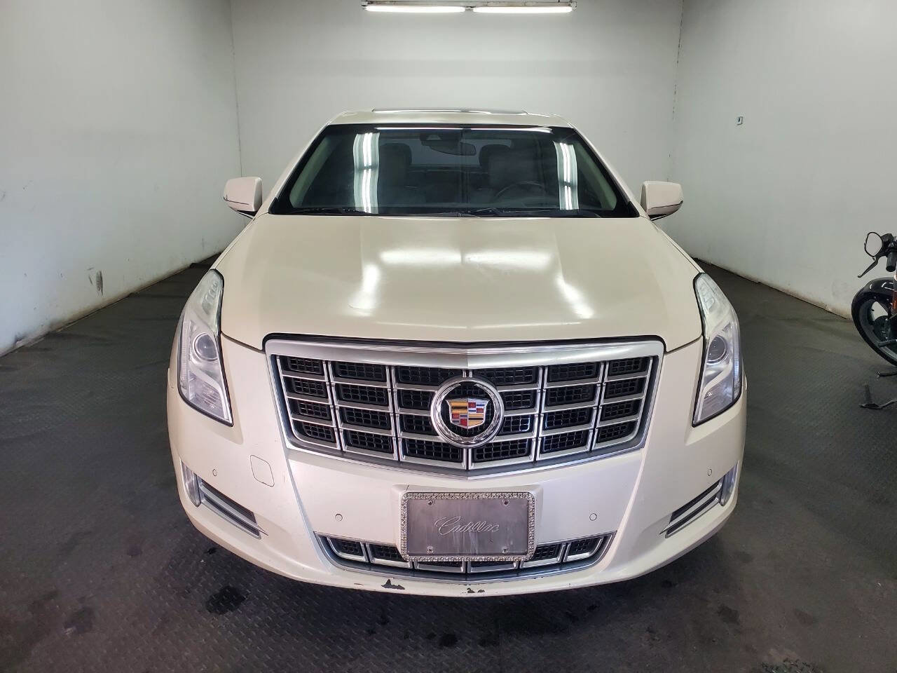 Used 2014 Cadillac XTS Premium image 2