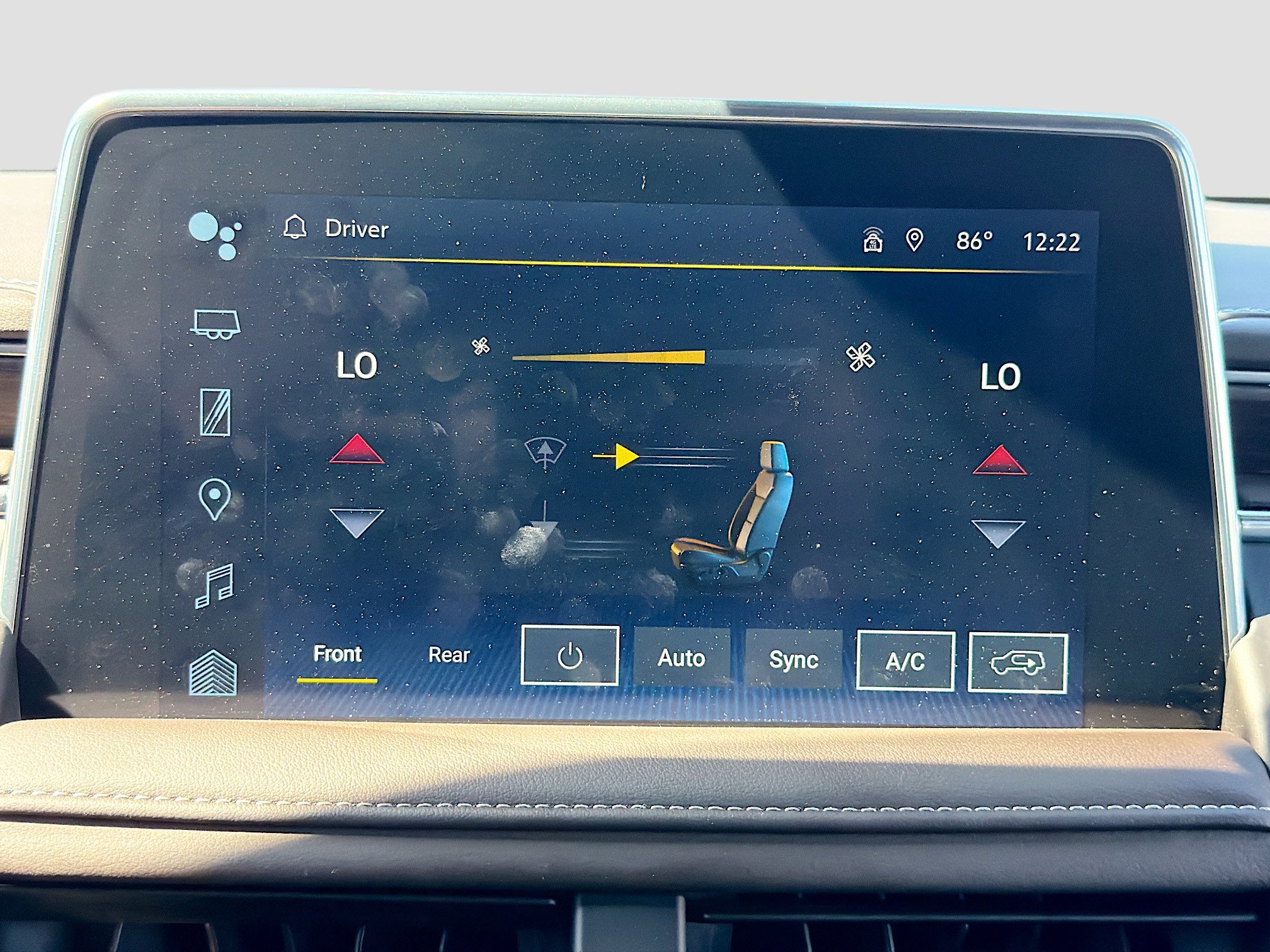 Used 2024 Chevrolet Tahoe LT w/ Luxury Package image 35