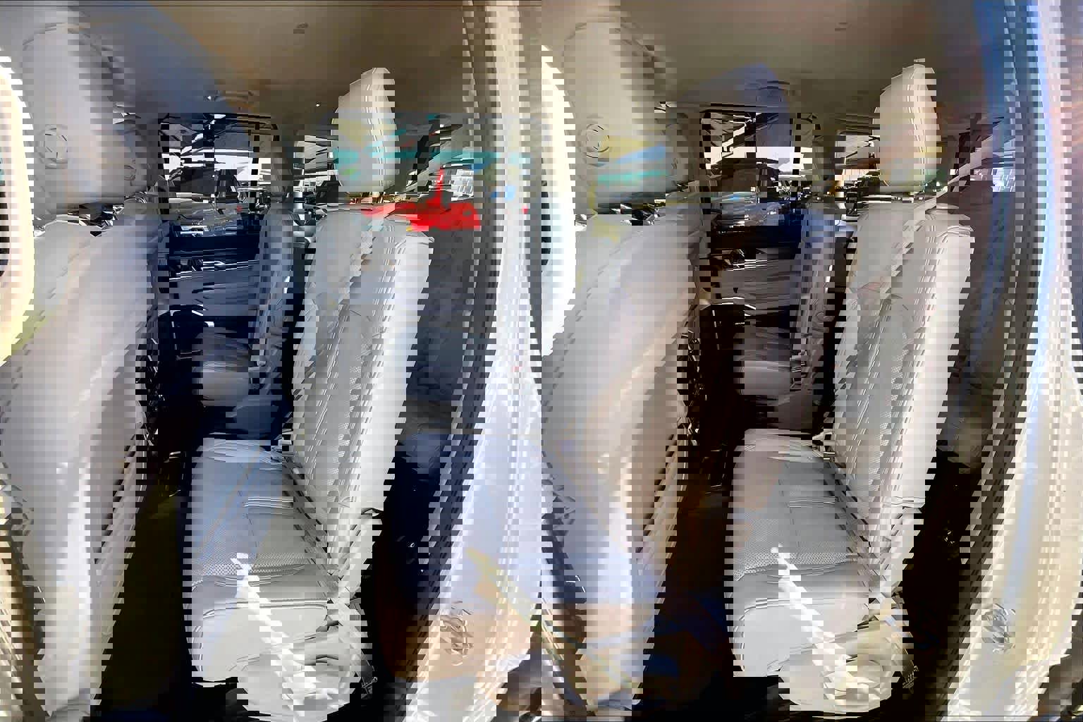 Used 2023 Jeep Wagoneer Series II w/ Flexible Seating Group image 13