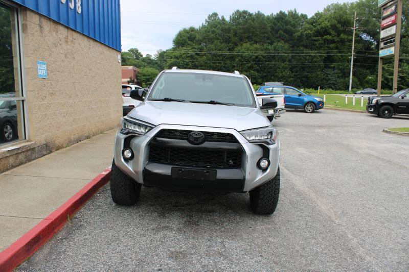 Used 2018 Toyota 4Runner SR5 RWD image 2