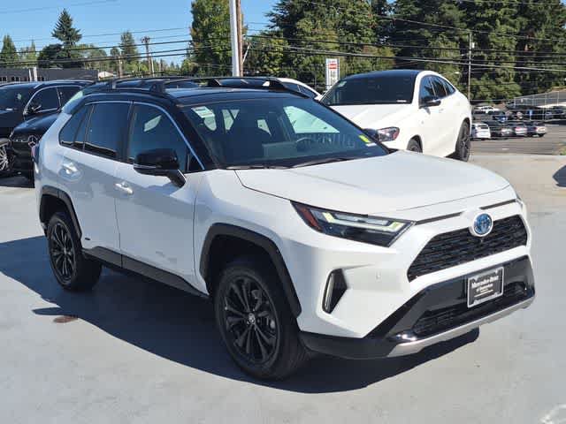 Used 2023 Toyota RAV4 XSE AWD/4WD image 2