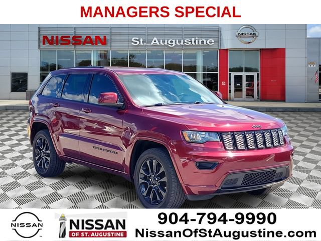 Used 2017 Jeep Grand Cherokee Altitude AWD/4WD image 1