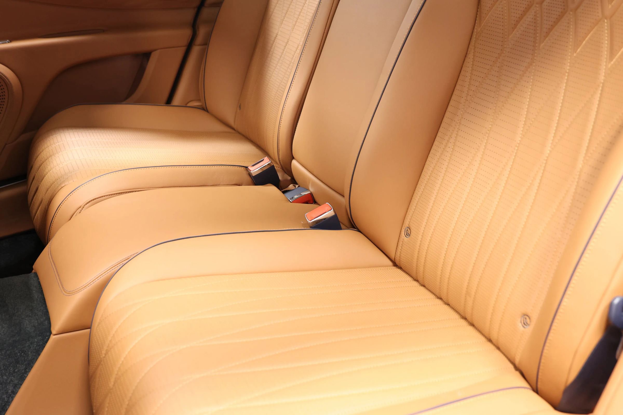 Used 2022 Bentley Flying Spur V8 AWD/4WD image 55