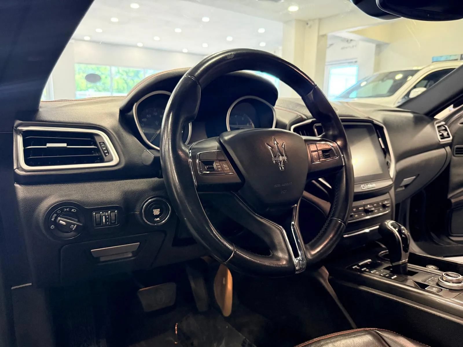 Used 2017 Maserati Ghibli RWD image 9