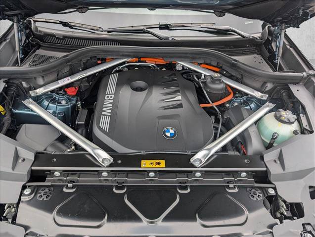New 2026 BMW X5 xDrive50e w/ Climate Comfort Package AWD/4WD image 18