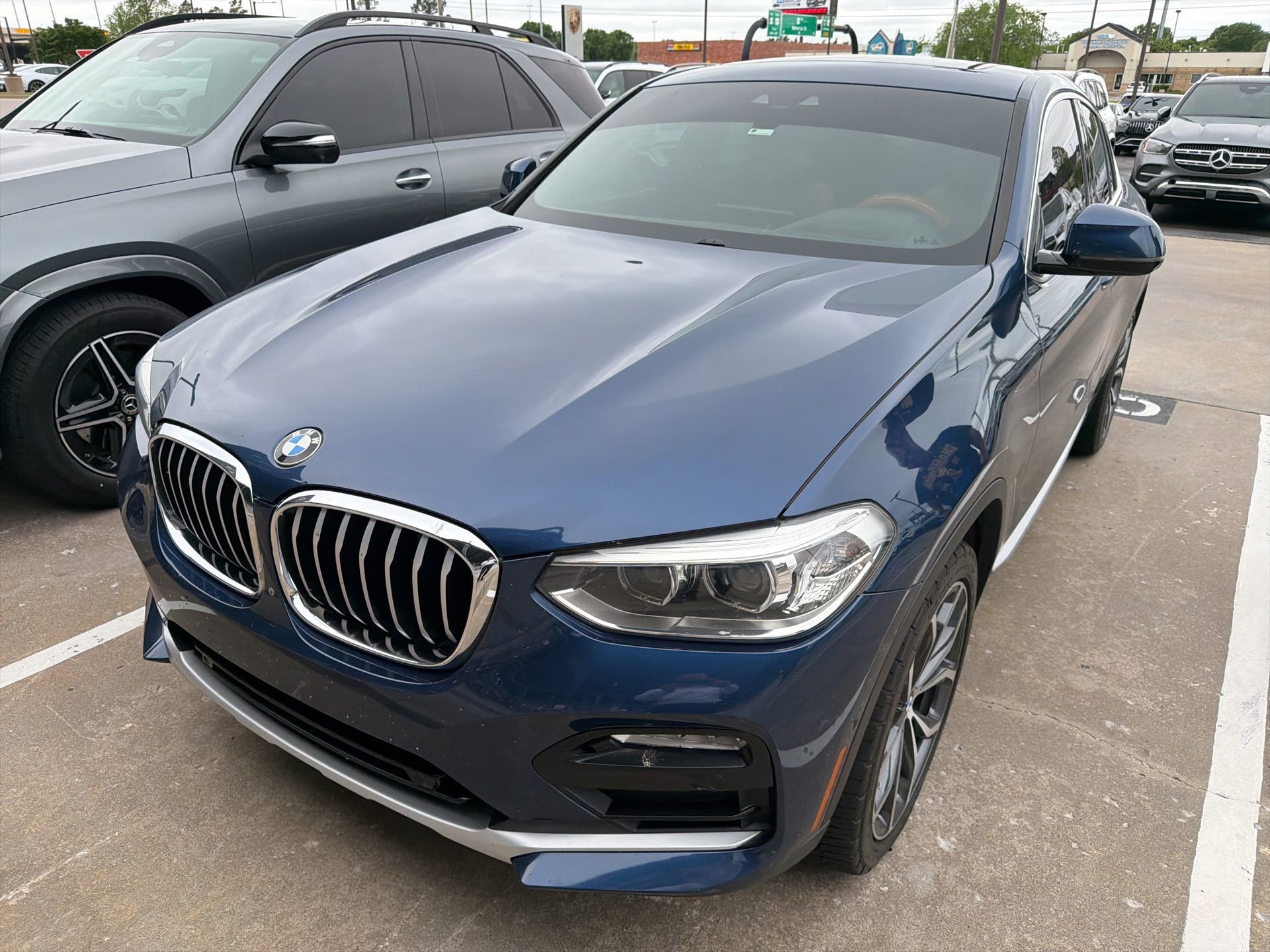 Used 2019 BMW X4 xDrive30i w/ Premium Package AWD/4WD image 1