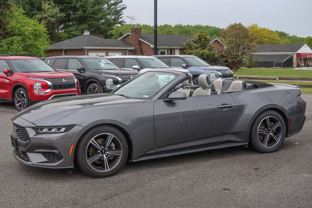 Used 2024 Ford Mustang Premium RWD image 1
