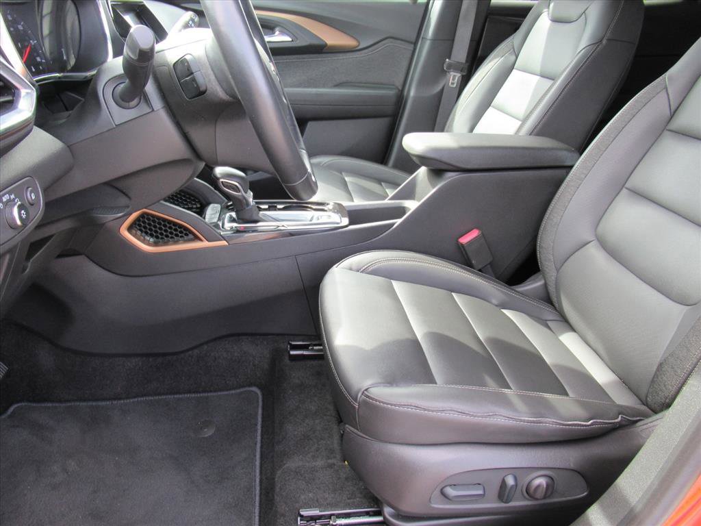 Used 2023 Chevrolet TrailBlazer ACTIV w/ Sun and Liftgate Package image 16
