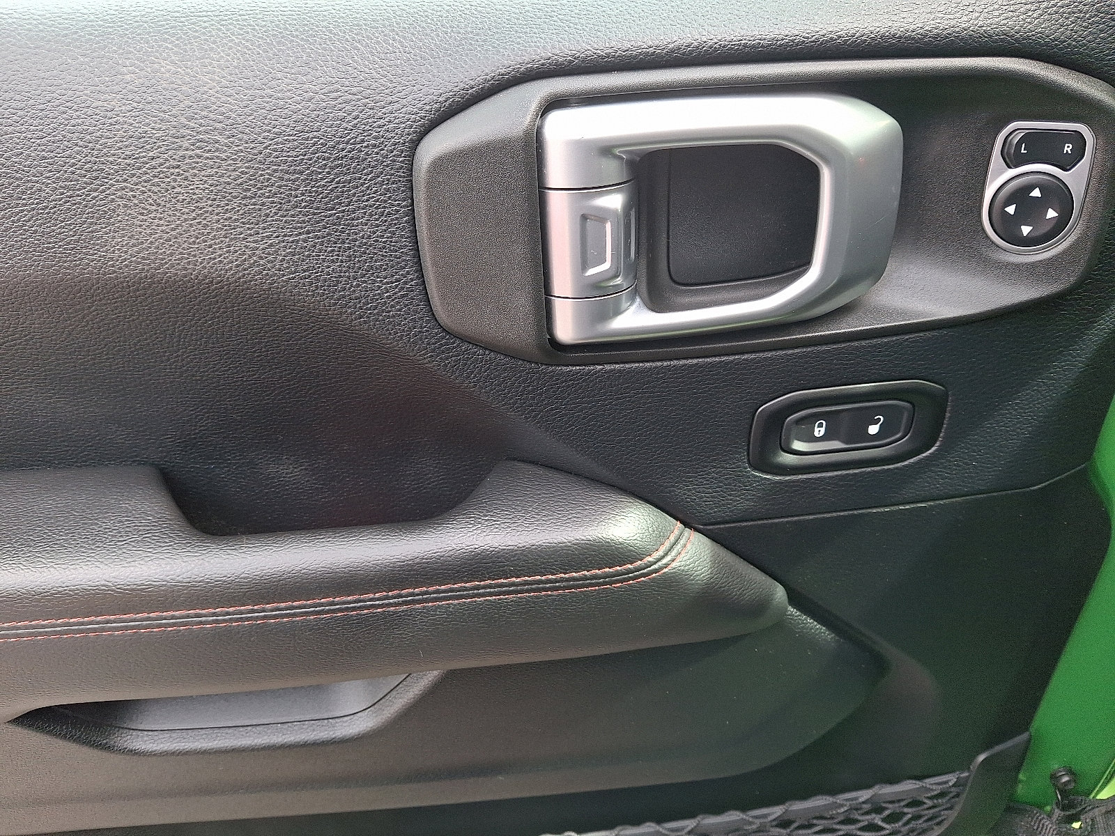 Used 2019 Jeep Wrangler Unlimited Rubicon image 12