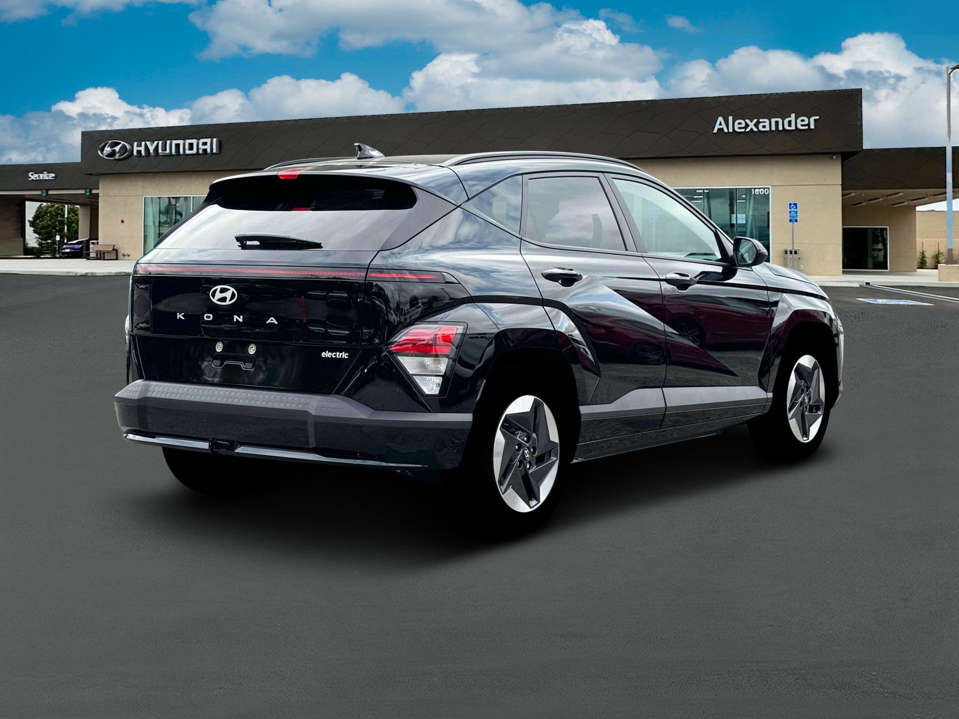 New 2025 Hyundai Kona SEL image 7