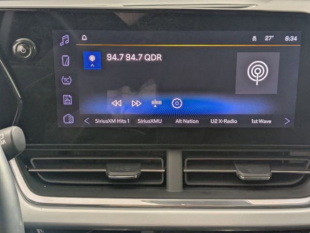 Used 2025 Chevrolet Trax LT w/ LT Convenience Package image 19