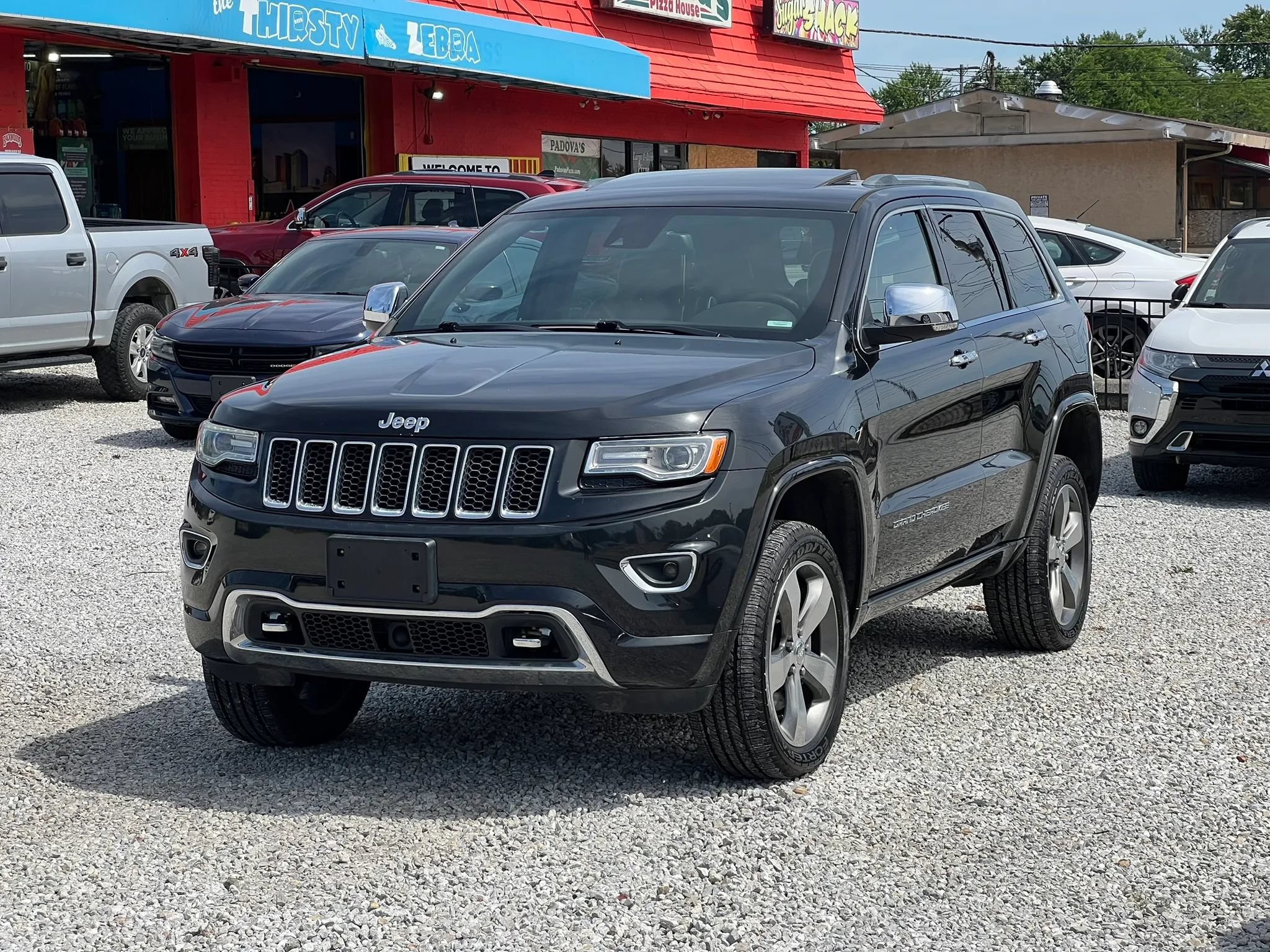 Used 2015 Jeep Grand Cherokee Overland w/ Advanced Technology Group AWD/4WD image 3