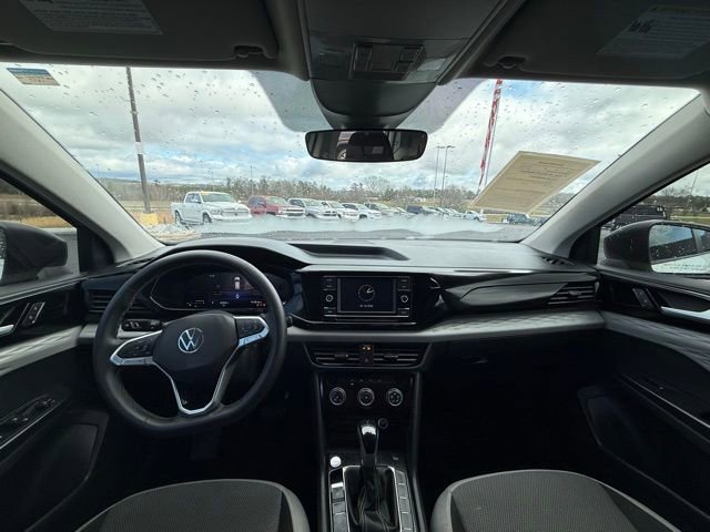 Used 2024 Volkswagen Taos S image 12