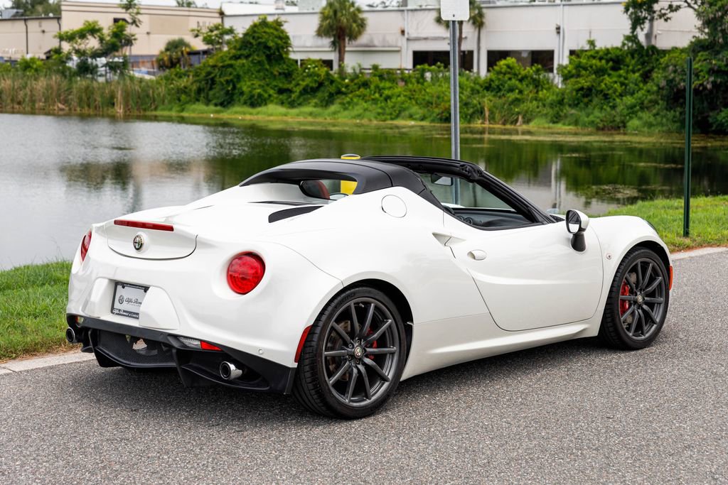 Used 2016 Alfa Romeo 4C Spider w/ Convenience Group - Spider RWD image 3
