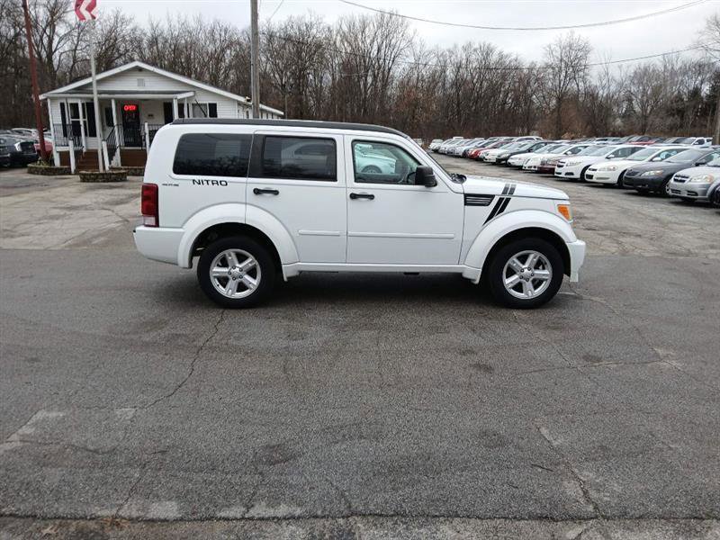 Used 2011 Dodge Nitro SXT AWD/4WD image 6