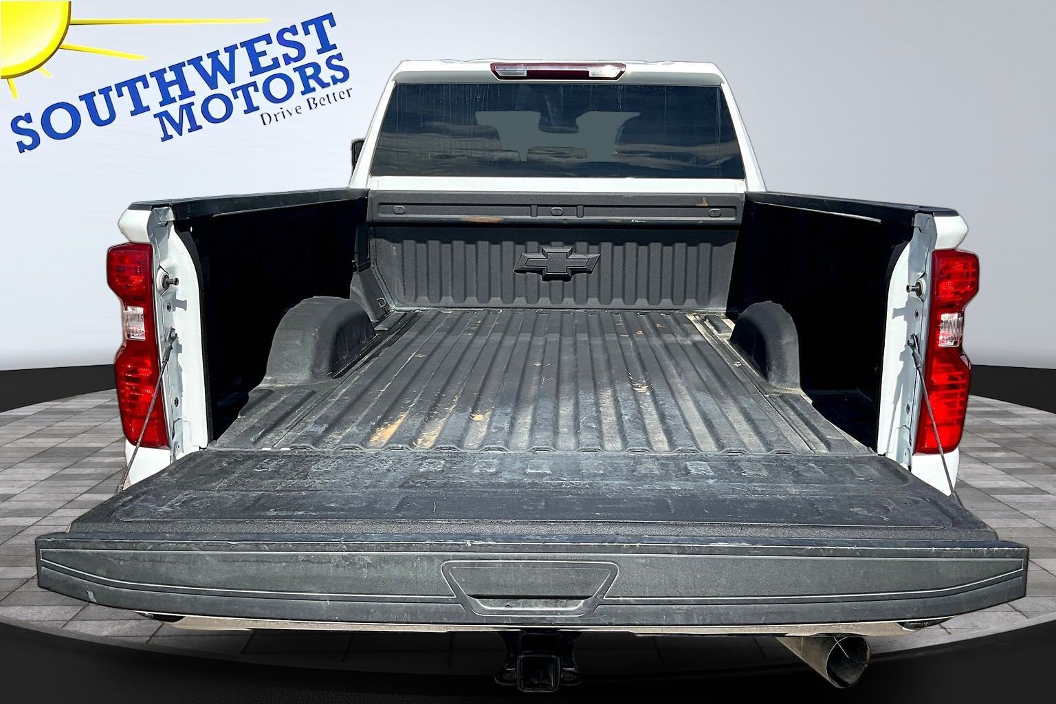 Used 2025 Chevrolet Silverado 2500 LT AWD/4WD image 8