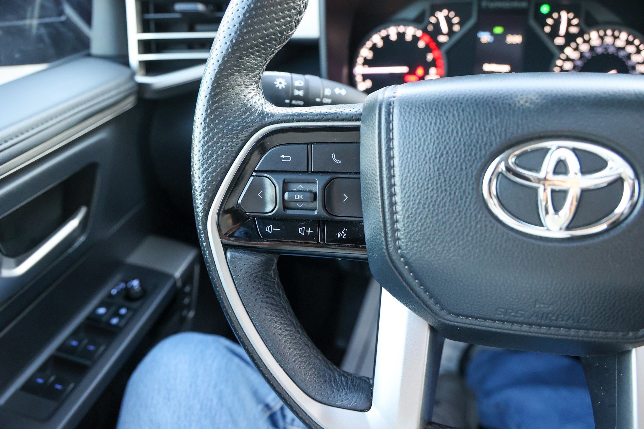 Used 2022 Toyota Tundra Limited RWD image 19