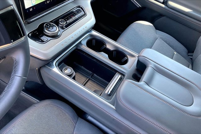 Certified 2025 Ford Expedition Max Active AWD/4WD image 16