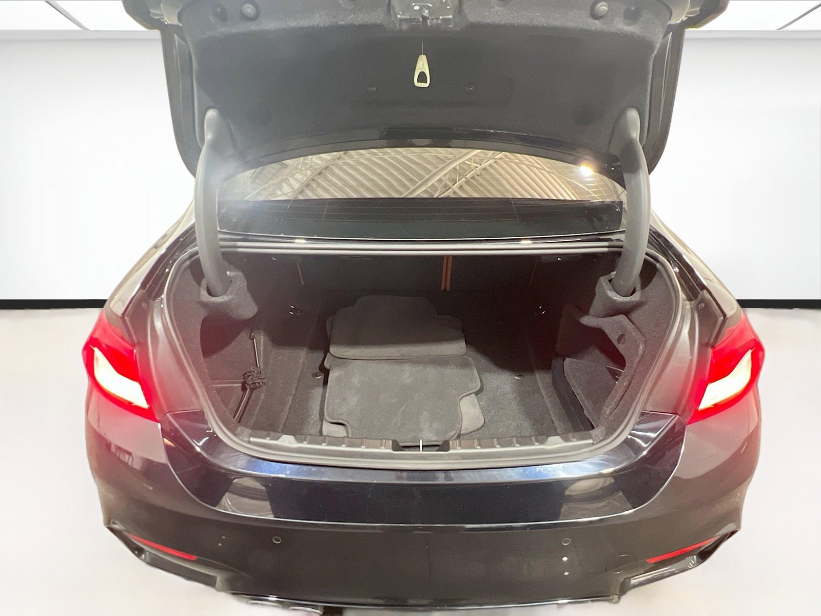 Used 2018 BMW M4 Coupe image 21