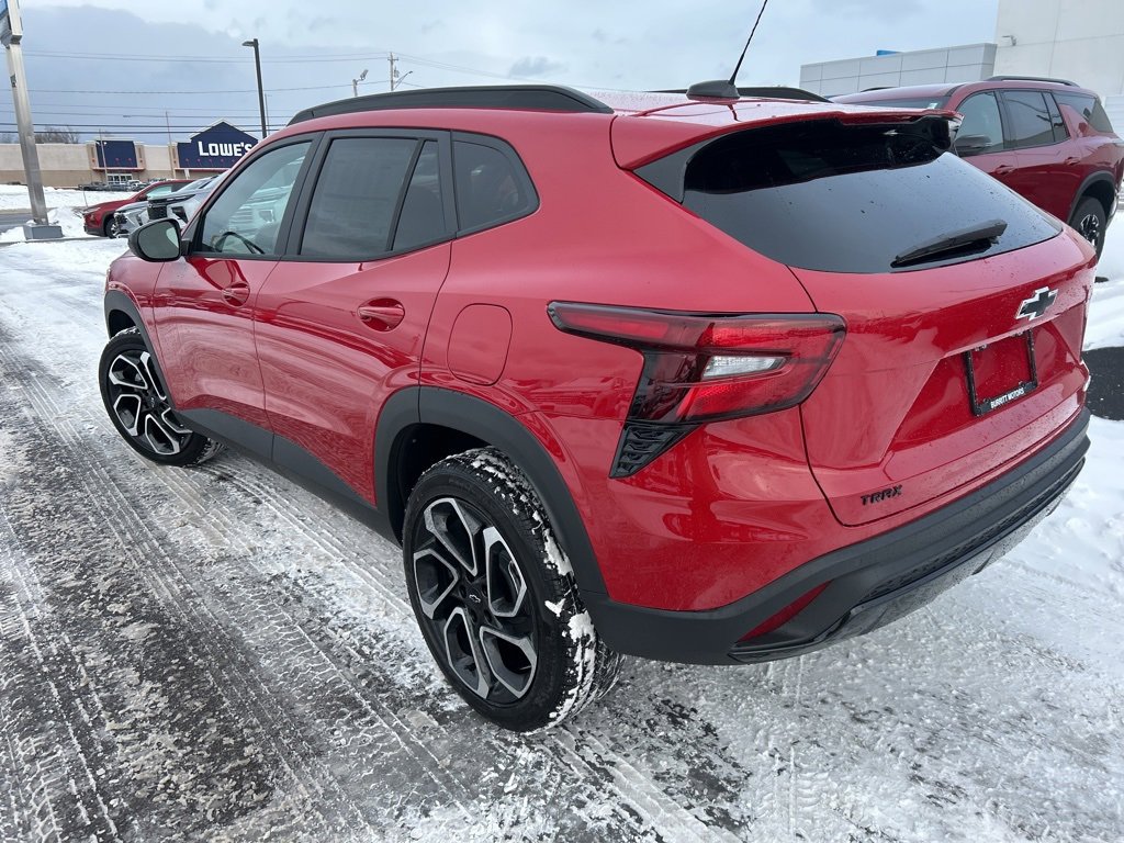 New 2026 Chevrolet Trax RS w/ Driver Confidence Package image 5
