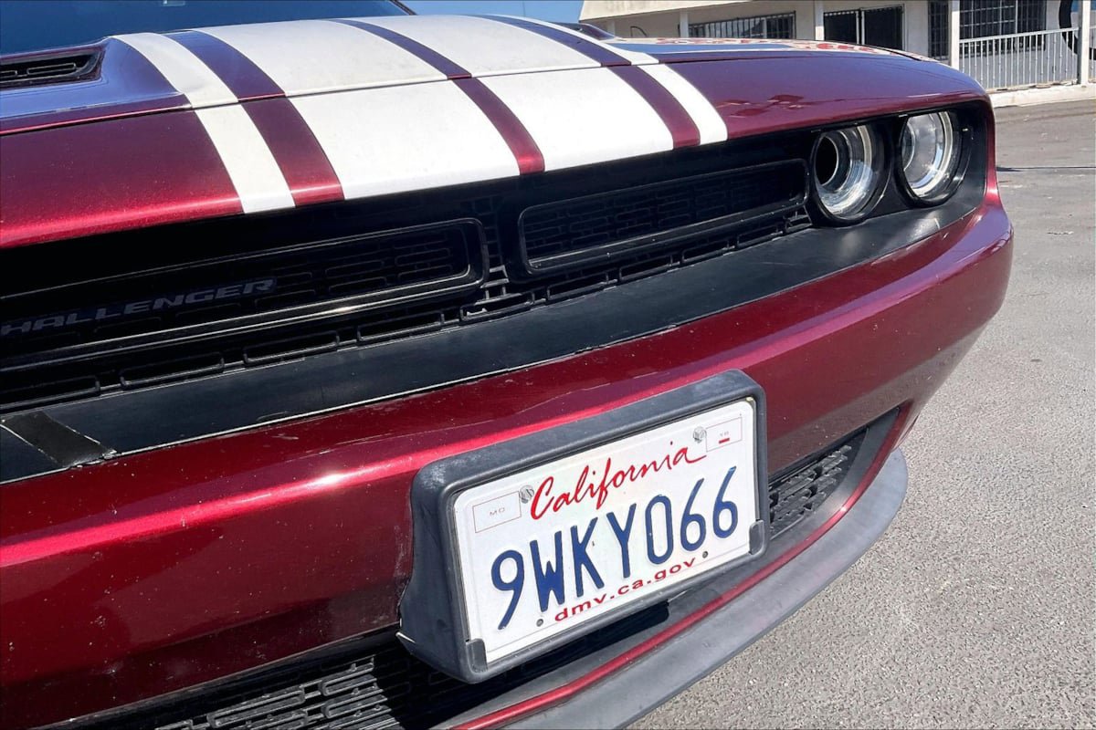 Used 2018 Dodge Challenger SXT w/ Blacktop Package image 28
