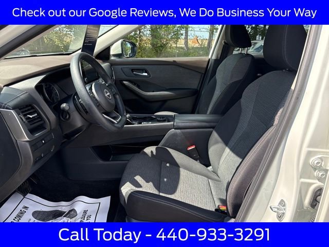Used 2023 Nissan Rogue SV image 12