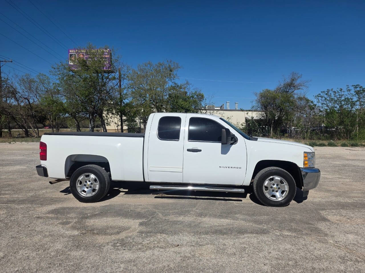 Used 2013 Chevrolet Silverado 1500 LS RWD image 3