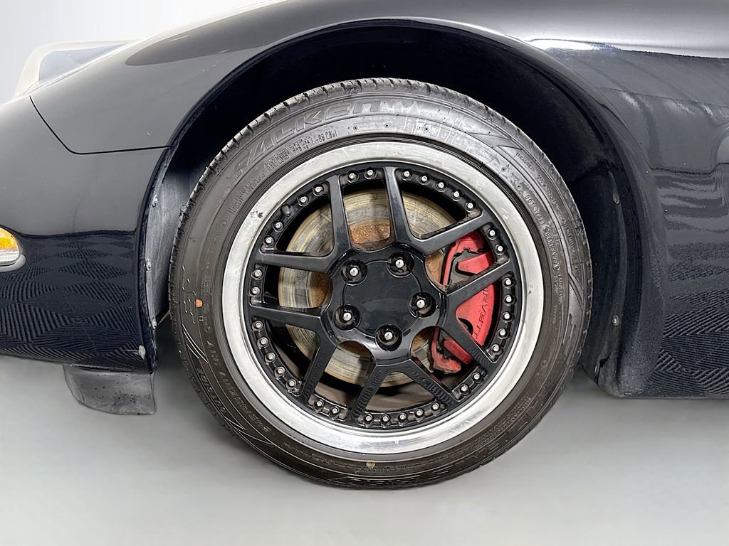 Used 2001 Chevrolet Corvette Convertible w/ Preferred Equipment Group2 image 26