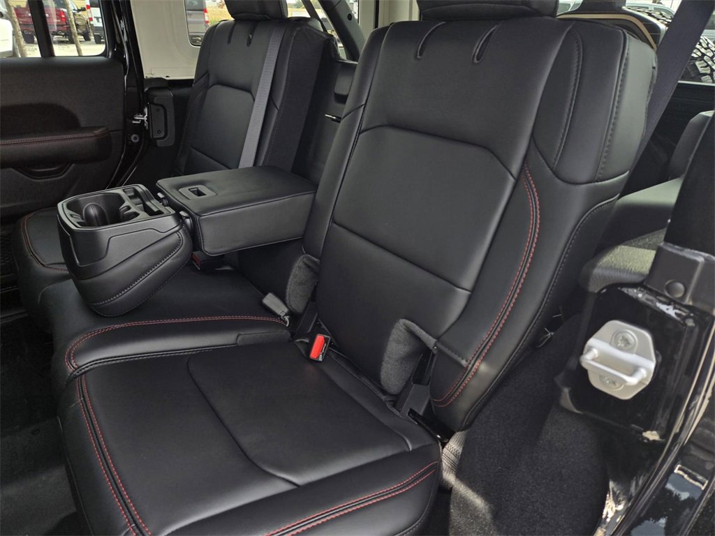 New 2026 Jeep Wrangler Unlimited Rubicon image 12